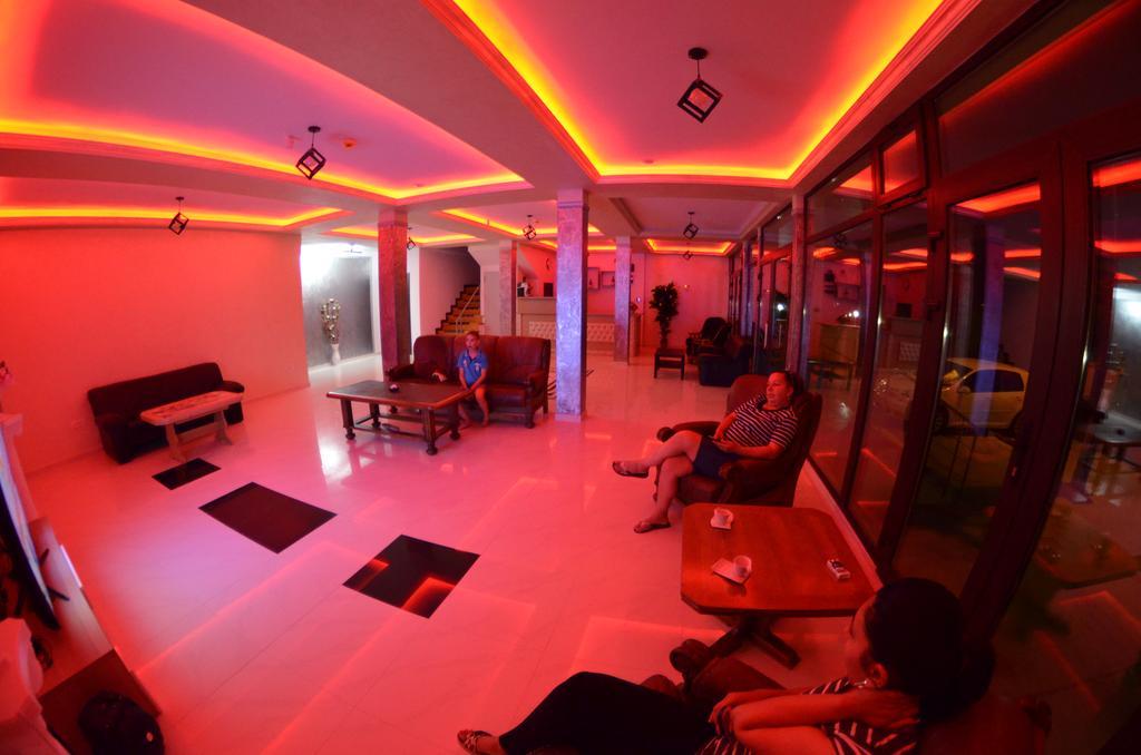 Razvan Holiday Costinesti Exterior foto